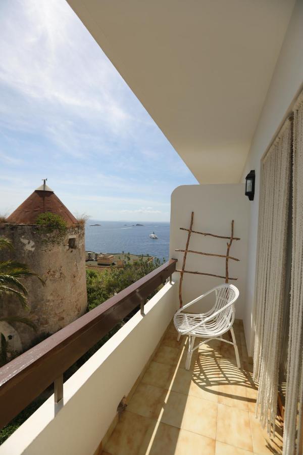 Hostal Marblau Ibiza Bagian luar foto