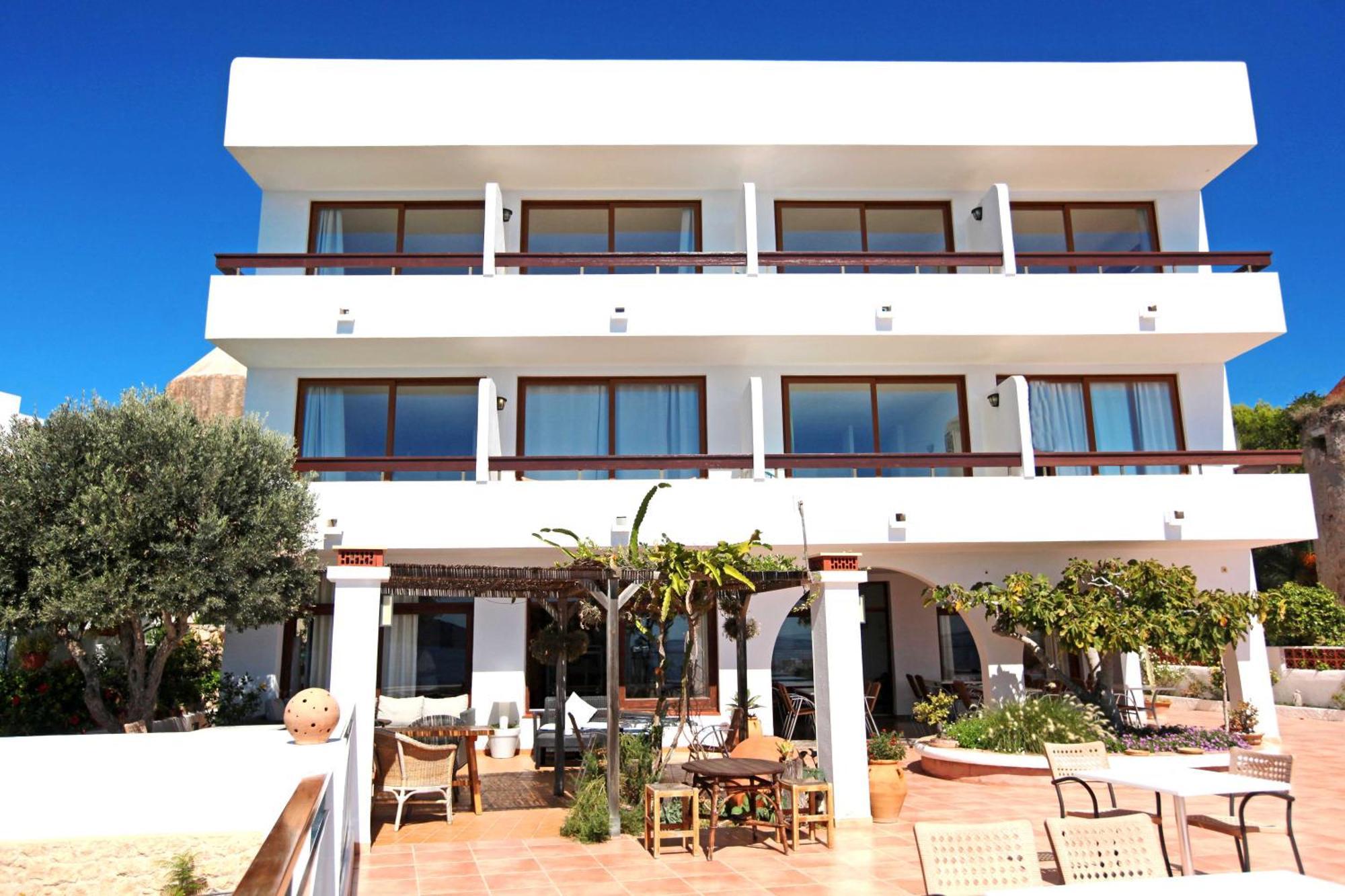 Hostal Marblau Ibiza Bagian luar foto