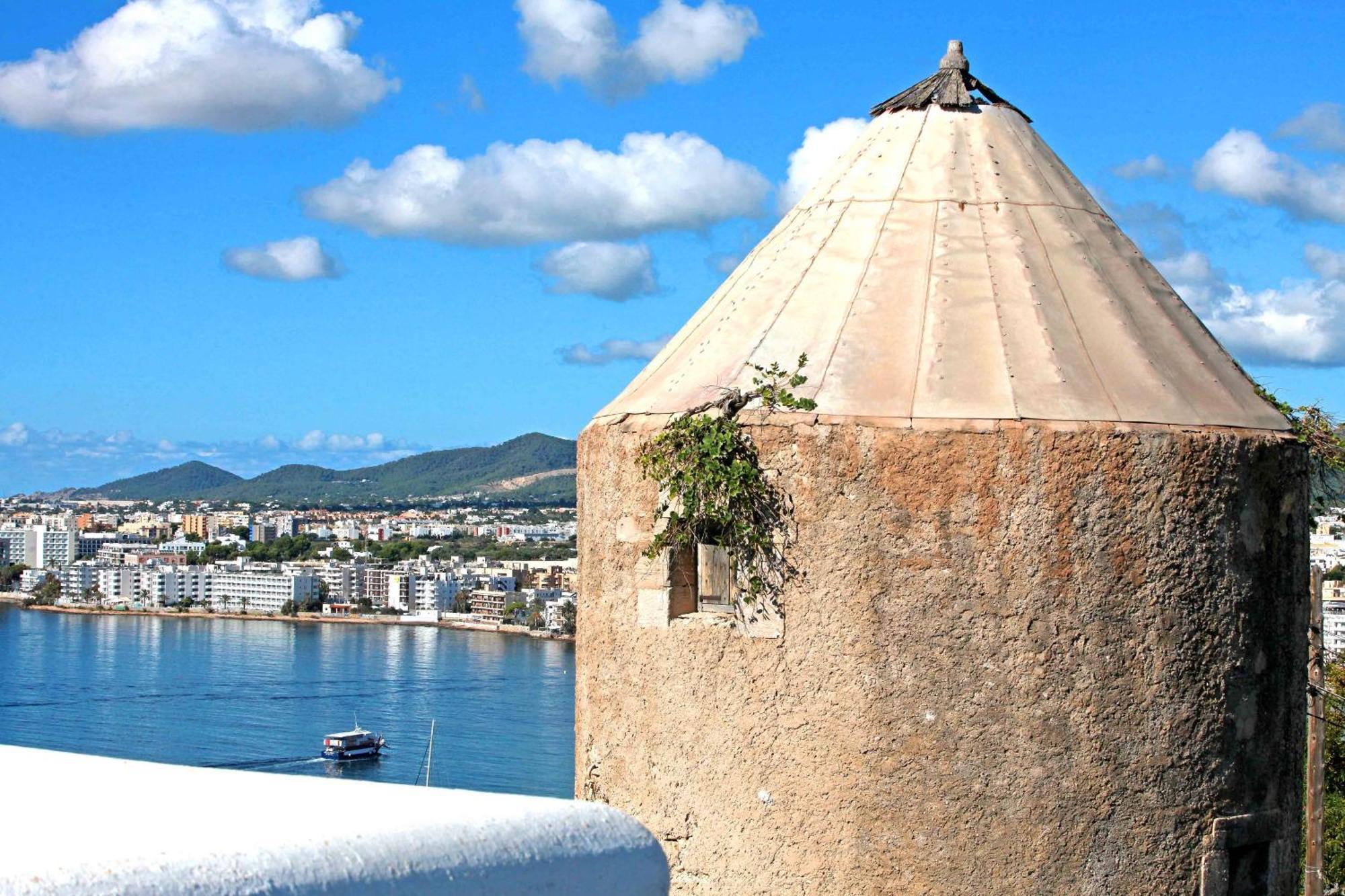 Hostal Marblau Ibiza Bagian luar foto