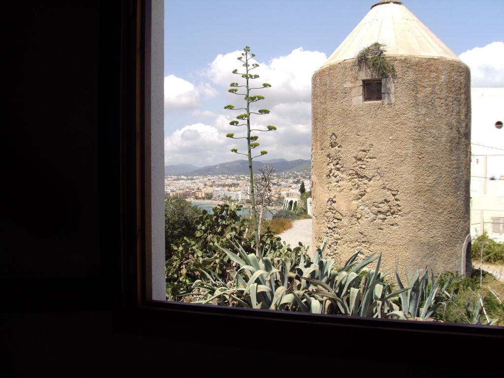 Hostal Marblau Ibiza Bagian luar foto