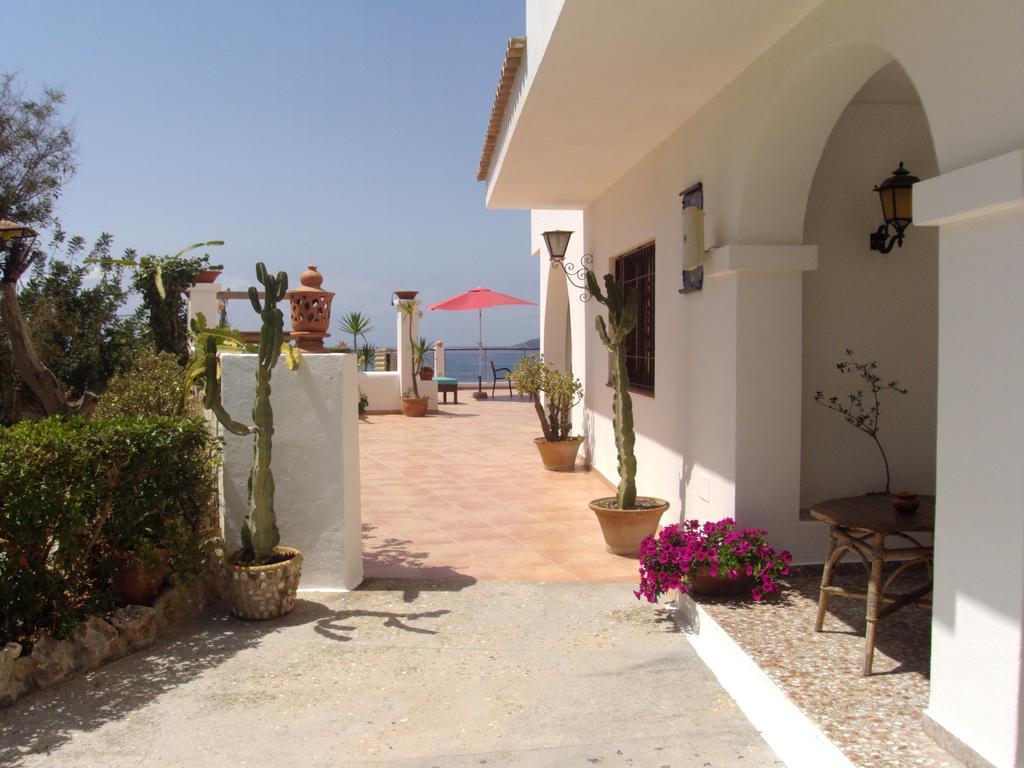 Hostal Marblau Ibiza Bagian luar foto