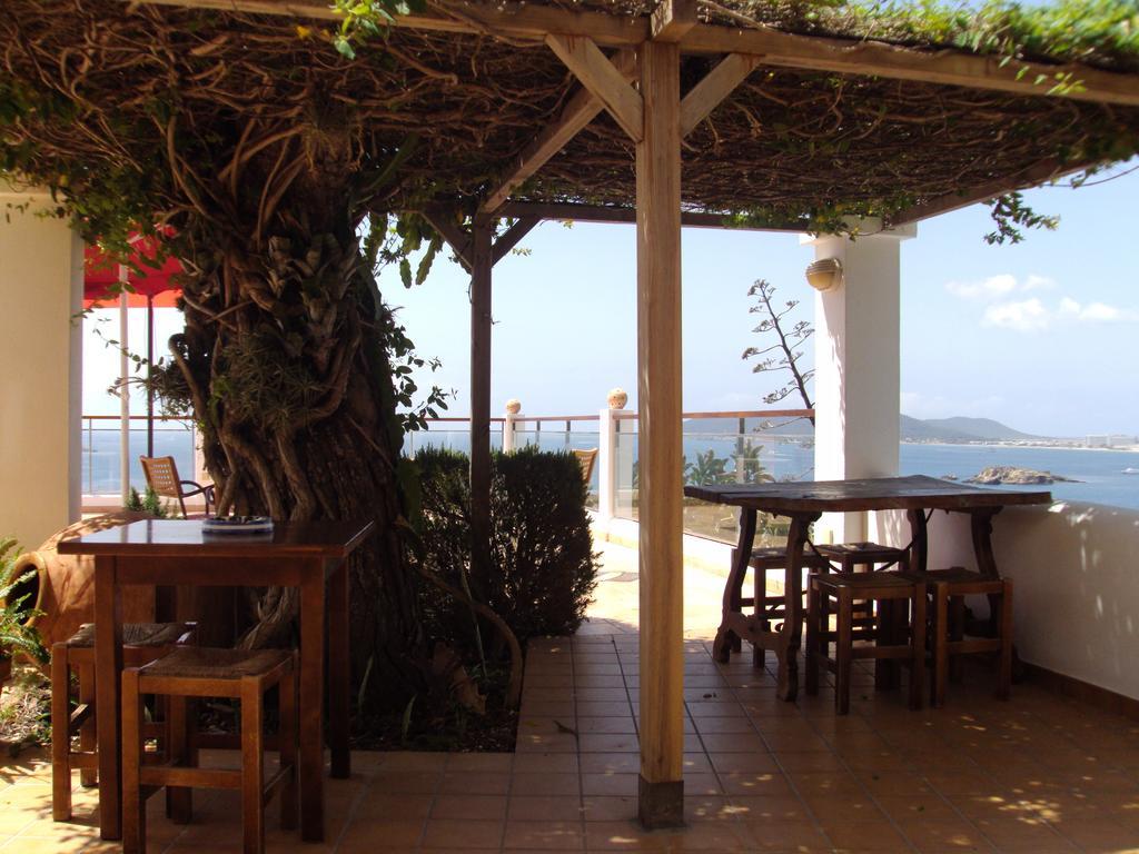 Hostal Marblau Ibiza Bagian luar foto