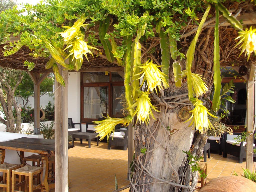 Hostal Marblau Ibiza Bagian luar foto